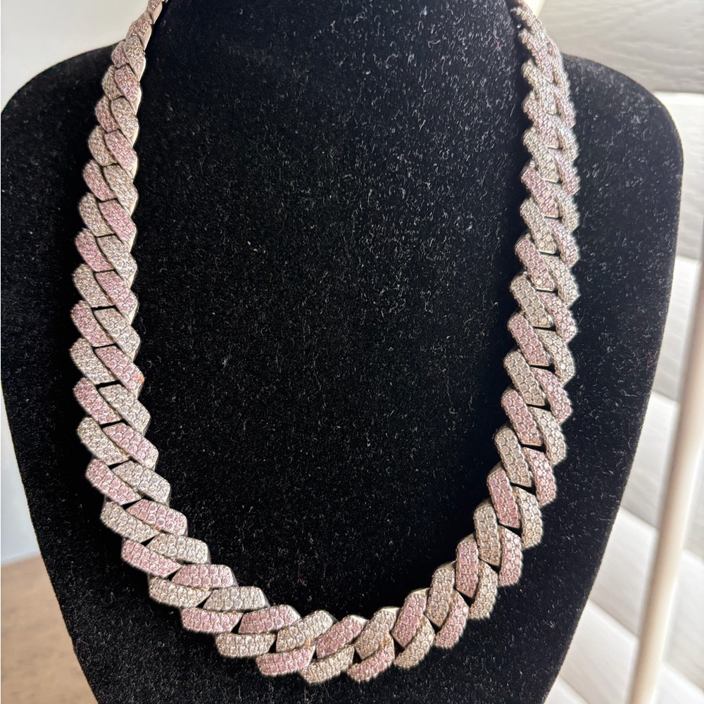Elegant Pink and Silver  HIGH QUALITY Women's Necklace..!!!COSTUME CHAIN!!